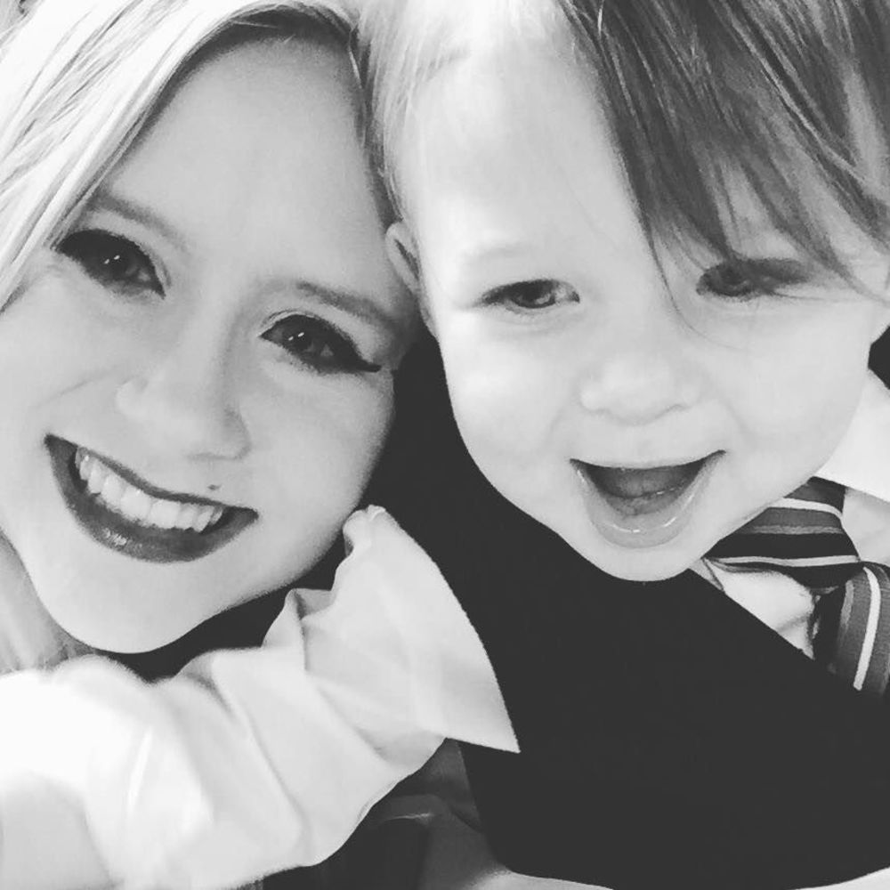 Meet your Posher, Danielle